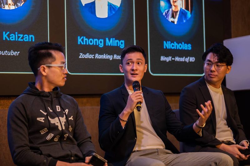 Live panel